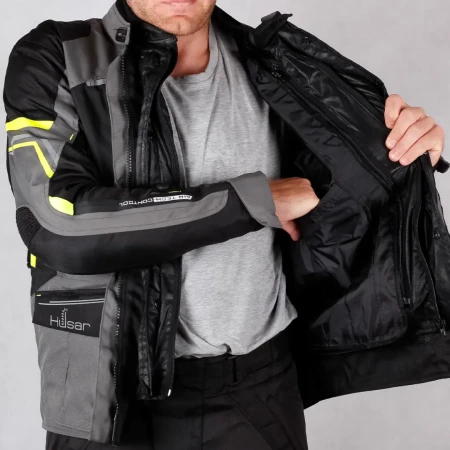 motocyklowa-kurtka-turystyczna-HUSAR-ADVENTURE-M0529- grey-szara-fluo-8.webp