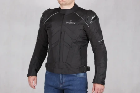 tekstylna-sportowa-kurtka-motocyklowa-z-garbem-M0504-HUSAR-RAPID-czarna-3.webp
