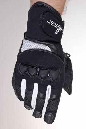 tekstylne-letnie-rekawice-motocykowe-HUSAR-GRIZZLY-czarne-biale-M0842-8.webp