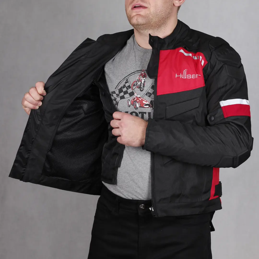 Wypinana podpinka termiczna w kurtce motocyklowej HUSAR HORNET czerwonej